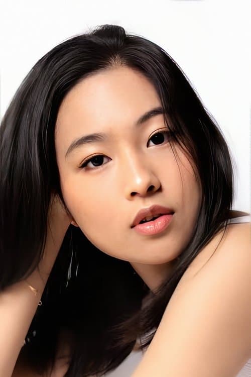 Xueming Angelina Chen as Lin in I'm No Longer Here