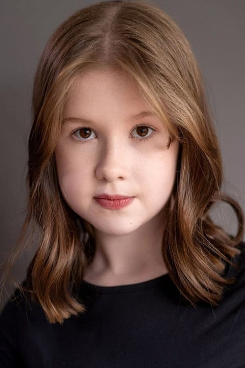 Delilah Bennett-Cardy as Beth Thompson in The Magic Faraway Tree
