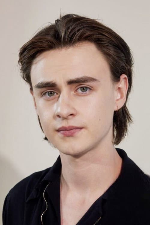 Jaeden Martell as Oliver Bronstein in St. Vincent