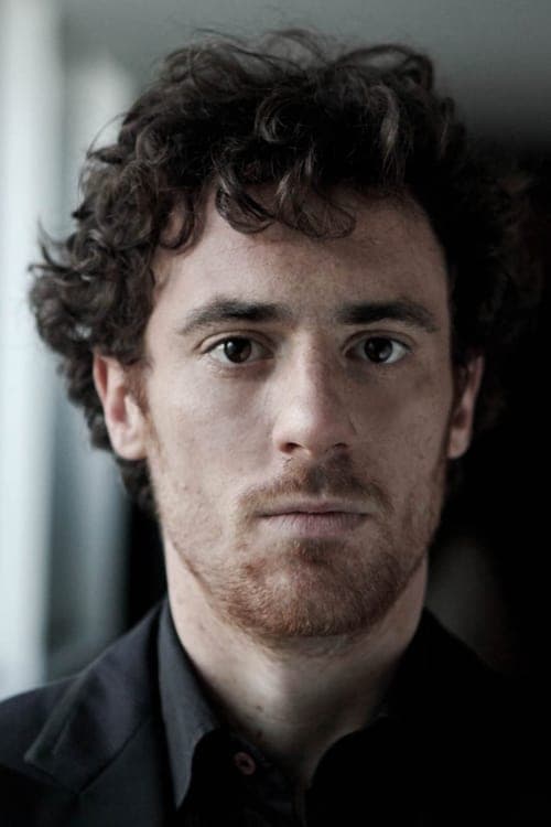 Elio Germano as Matteo in Sicilian Letters