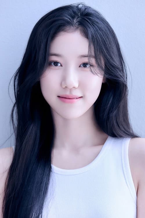Lee Re as Joon-yi in Peninsula