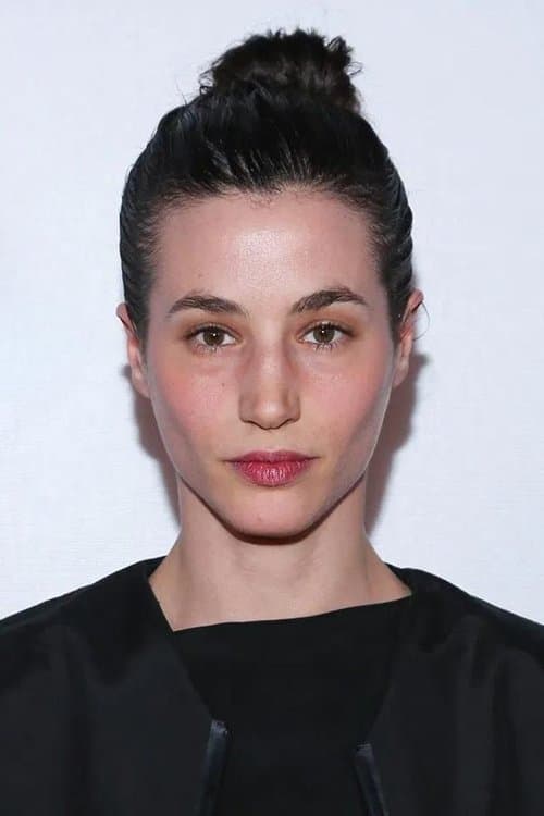 Elisa Lasowski as Maria in Somers Town