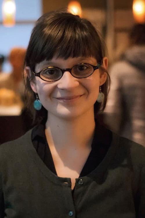 Lori Malépart-Traversy as Narrator (voice) in Le Clitoris