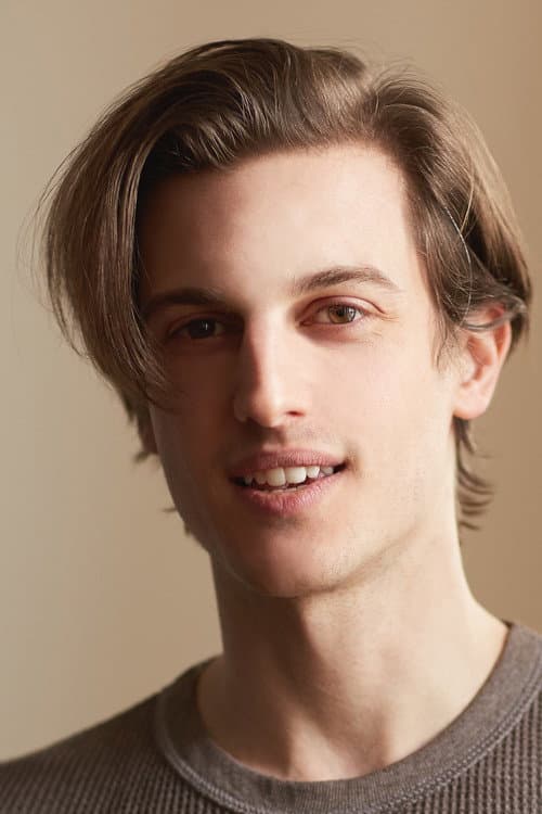 Peter Vack as Sterling in I Believe in Unicorns