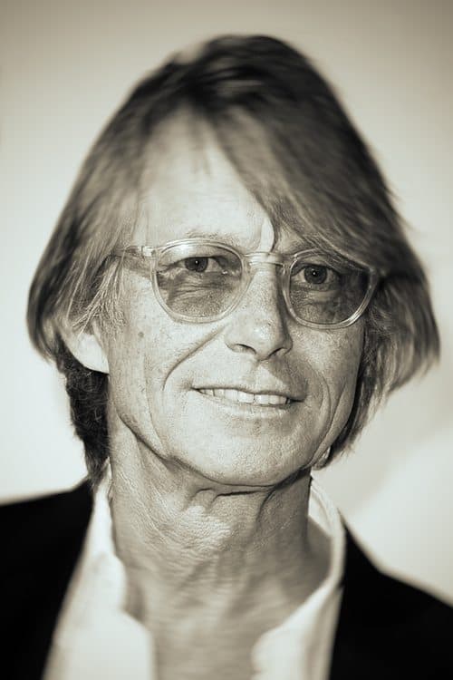 Bruce Robinson as Lt.  Albert Pinson in The Story of Adèle H.