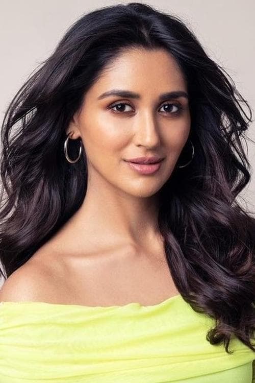 Nikita Dutta as Farrah in Jewel Thief - The Heist Begins