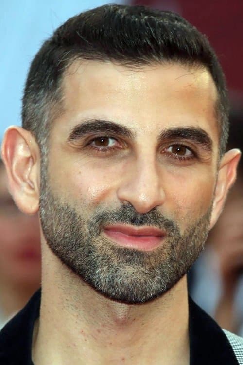 Kheiron as Waël in Bad Seeds