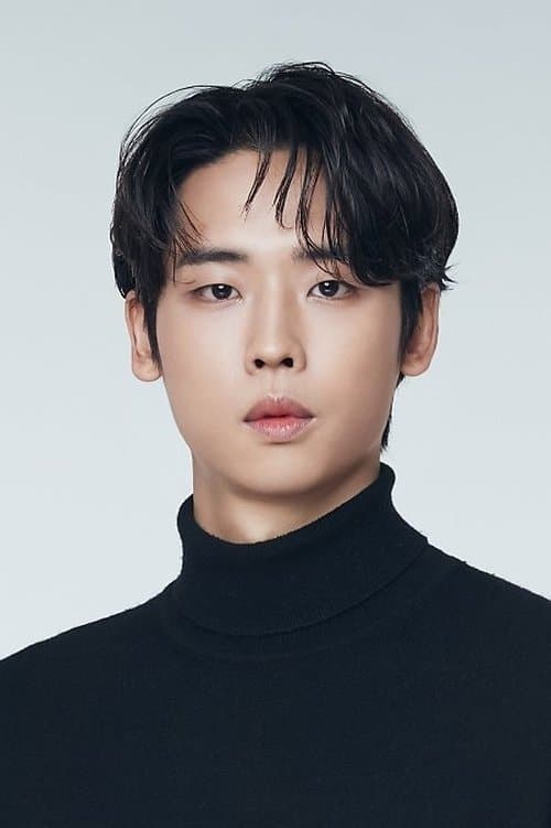 Park Jung-woo as Baek Hyun-jin in 20th Century Girl
