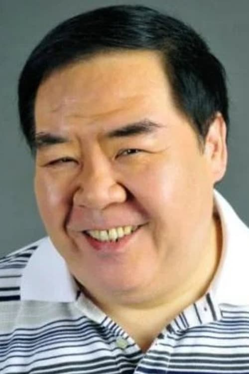 Kent Cheng Jak-Si as Piggy in Chasing the Dragon
