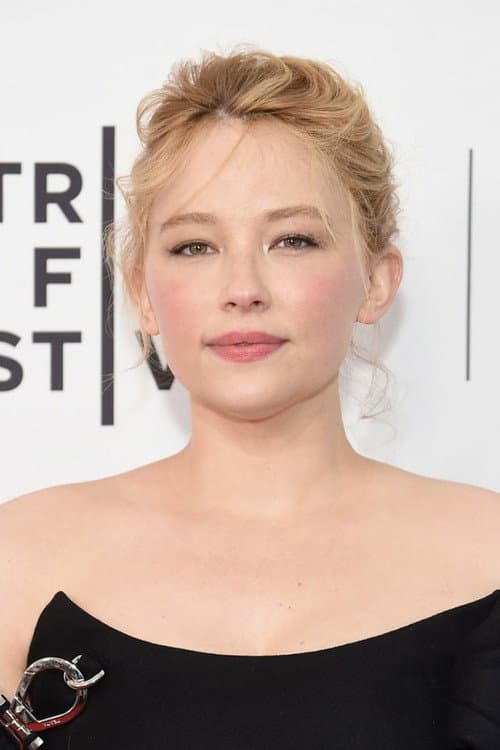 Haley Bennett as Lindsay Vance in Hillbilly Elegy
