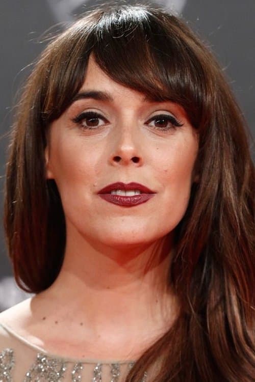 Belén Cuesta as Laia in Litus