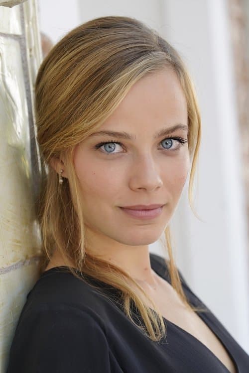 Saskia Rosendahl as Elisabeth May in Never Look Away