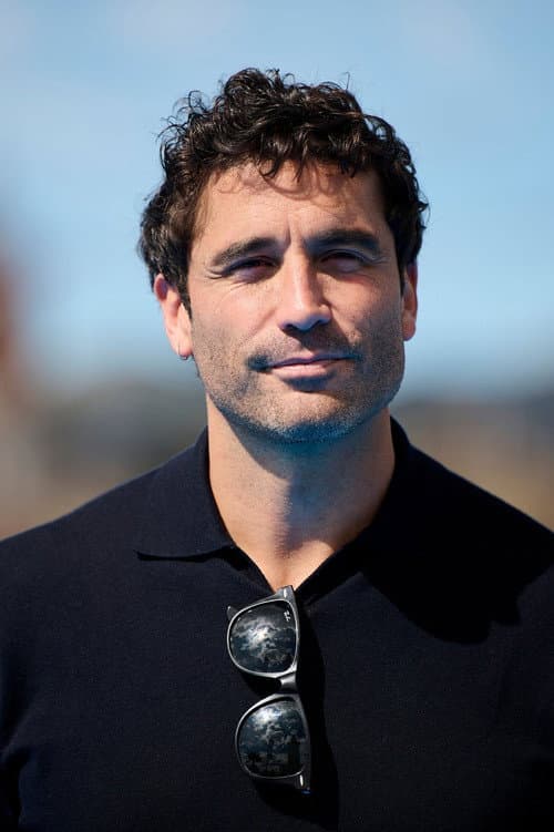 Álex García as Pablo in Litus
