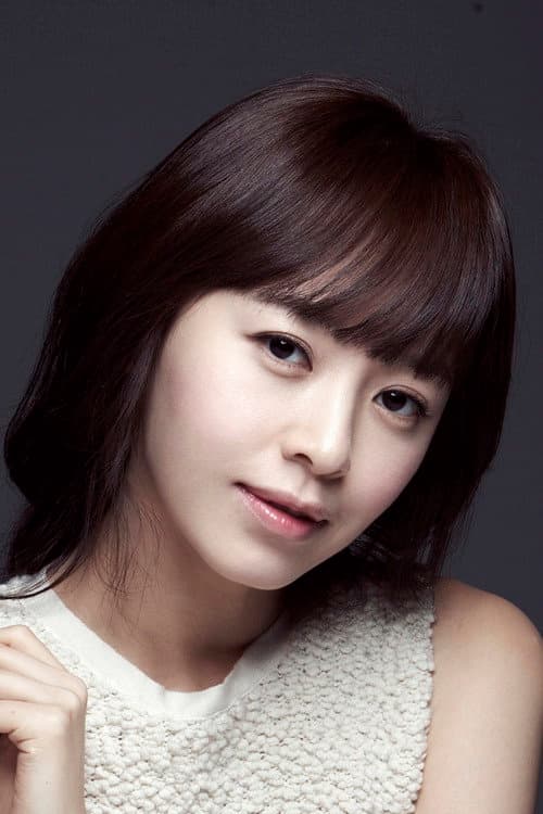Kang Sung-yeon as Jang Nok-su in The King and the Clown