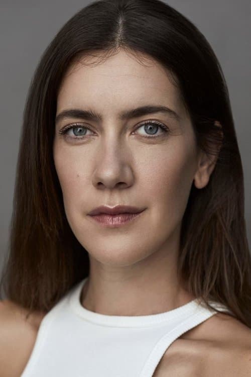 Clara Alonso as Isabel in The Handyman
