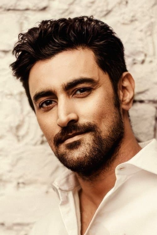 Kunal Kapoor as Vikram Patel in Jewel Thief - The Heist Begins