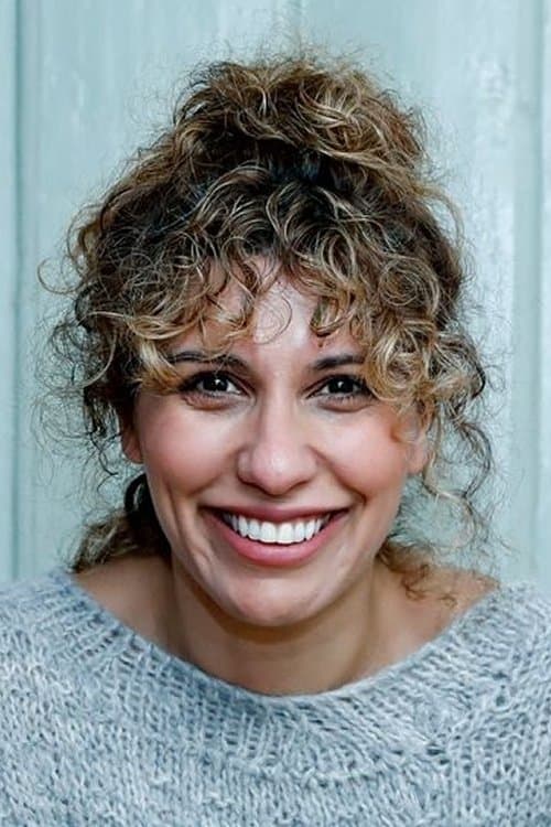 Sara Khorami as Johanne in Kraken