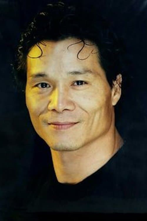 Phillip Kwok Chui as Chen Shuen in Crippled Avengers