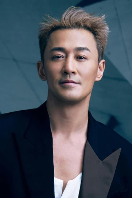 Raymond Lam Fung as Xu Xian in The Sorcerer and the White Snake