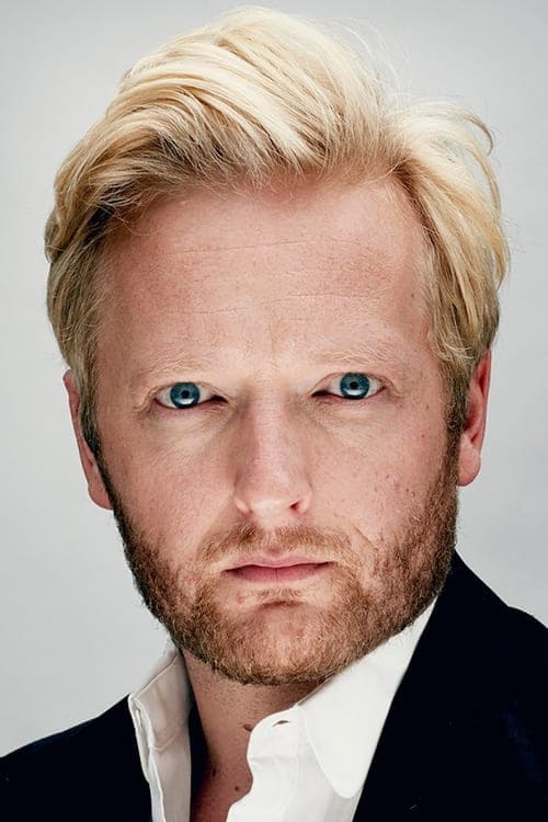 Martin Greis-Rosenthal as Løjtnant Gjermansen in April 9th