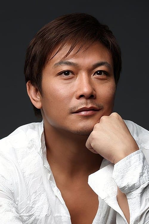 Chin Siu-Ho as Hou Ting-En in Fist of Legend