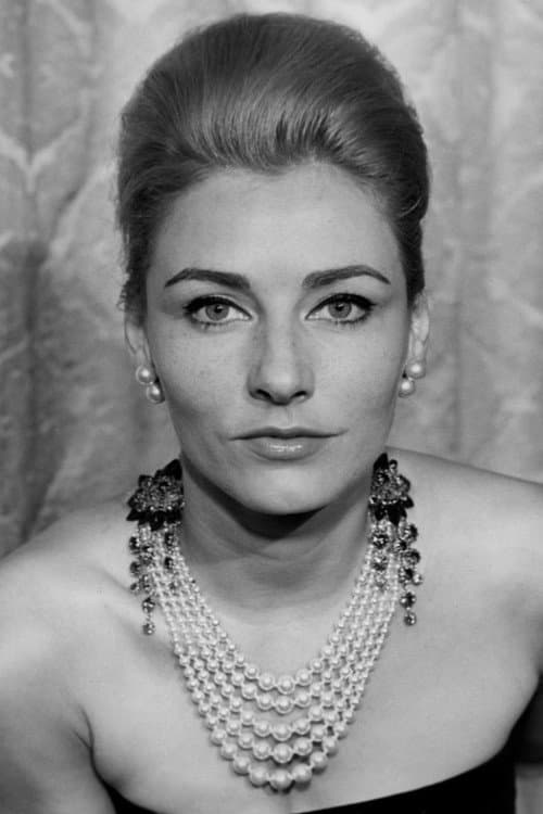 Elga Andersen as Lisa Belgetti in Le Mans