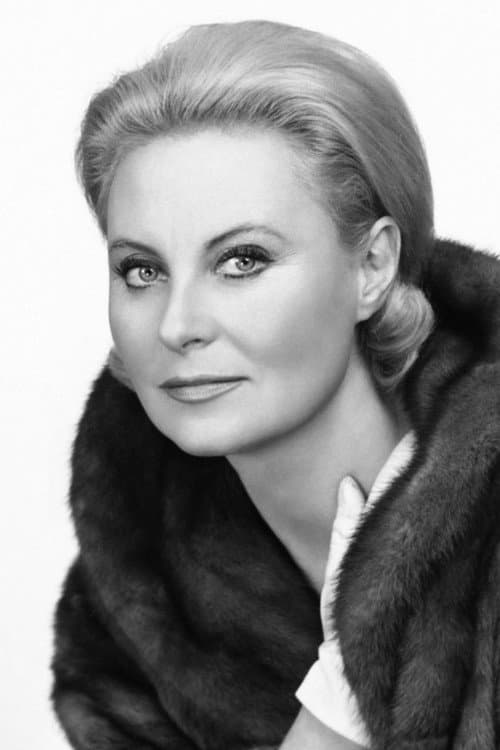 Michèle Morgan as Femme dans le train in Everybody's Fine