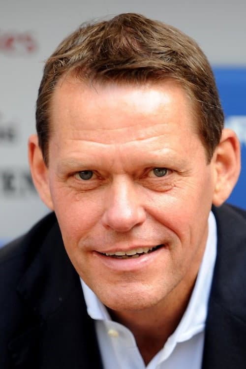 Frank Arnesen as Self in Bobby Robson: More Than a Manager