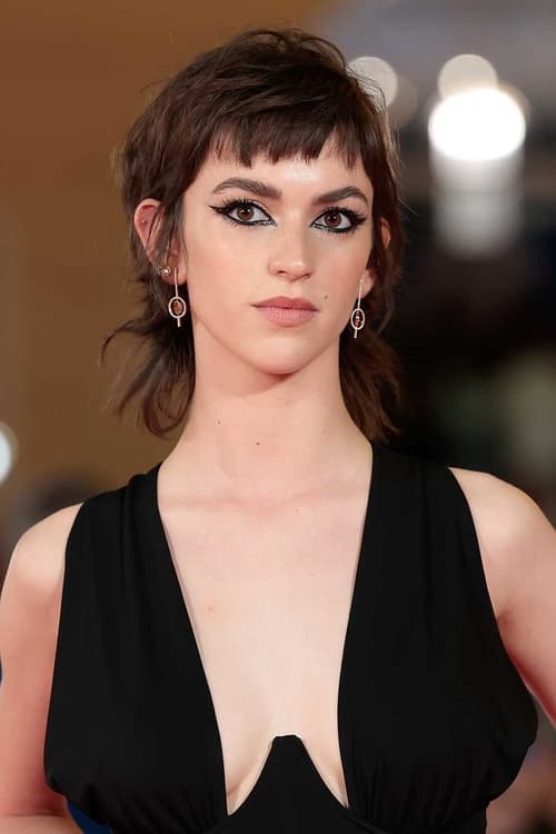 Alícia Falcó as Kami in Tell Me Softly