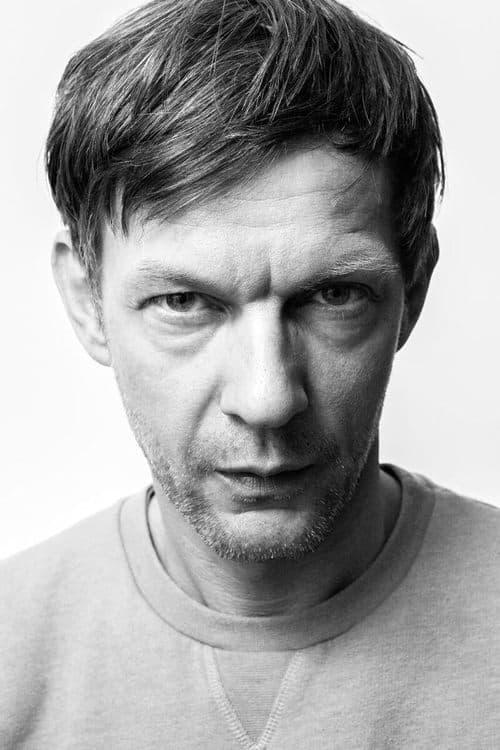 Sebastian Rudolph as GeGe Müller in Stalingrad