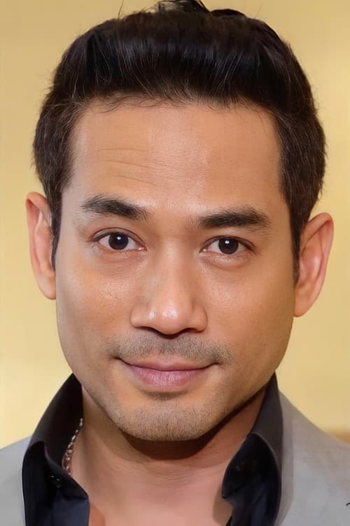 Theerapat Sajakul as James in The Lake