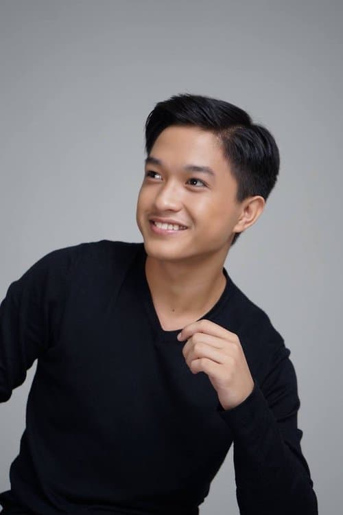 Gold Aceron as Marlon in Rita