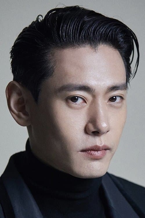 Teo Yoo as Hae Sung in Past Lives