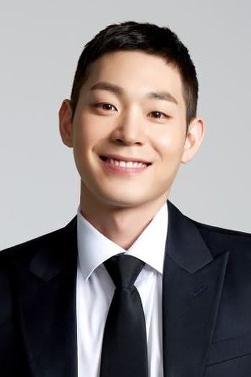 Park Ji-yeol as Cho Min-jo in Officer Black Belt