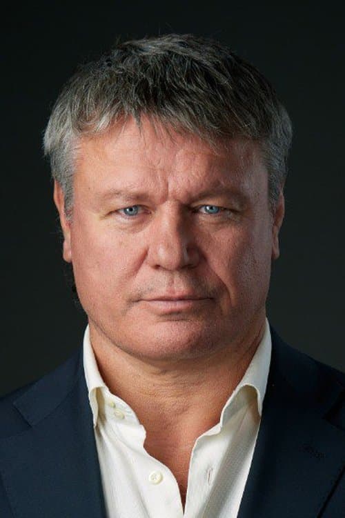 Oleg Taktarov as Ruslan in See You Soon