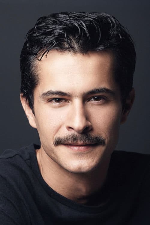 İsmail Hacıoğlu as Süleyman Dirliği in Ayla: The Daughter of War