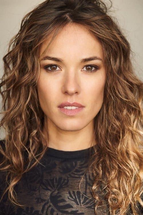 Γlodie Fontan as Florence Martin in Alibi.com