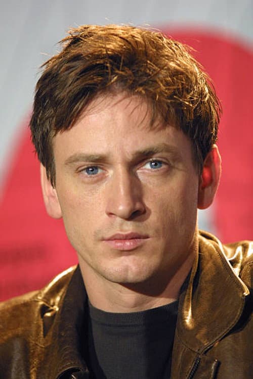 Benoรฎt Magimel as Dr Antoine Le Bihan, professor in 150 Milligrams
