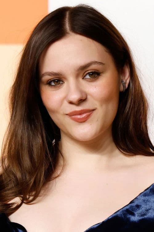 Maisy Stella as Audrey Platt in The End of Oak Street