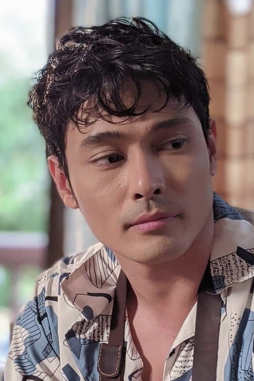 Matthew Francisco as Elmer in Salitan