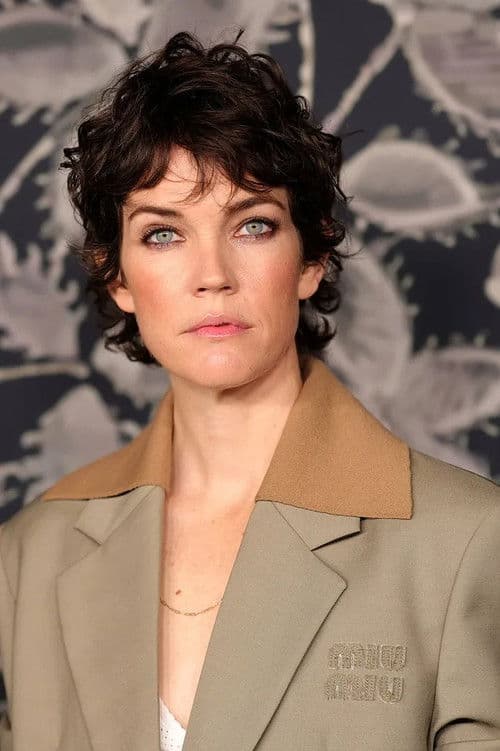 Celia Rowlson-Hall as Adult Sophie in Aftersun