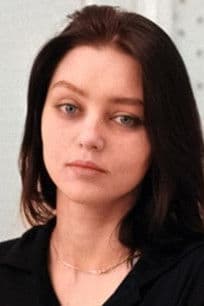 Nastya Golubeva Carax as Corinne Luchaire in The Rays and Shadows