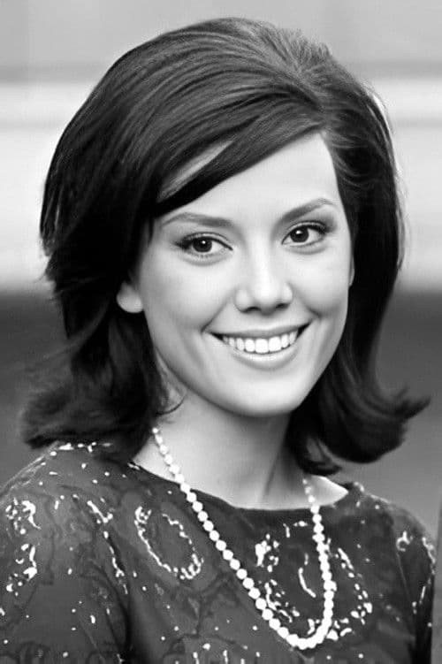 Maria Grazia Spina as Mirta Capitelli in Rugantino