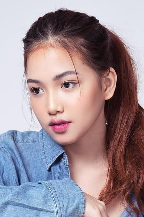 Angelica Hart as Kristy in Salitan