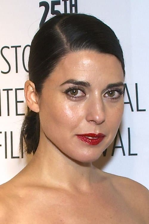 Ruth Vega Fernandez as Anna in Ares