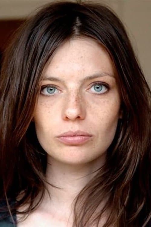Amélie Daure as Chiara in Angel Face