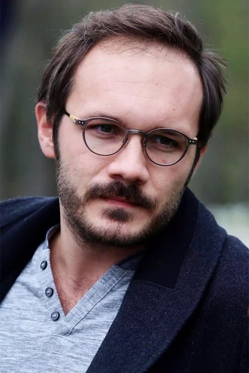 Deniz Celiloฤlu as Samet in About Dry Grasses