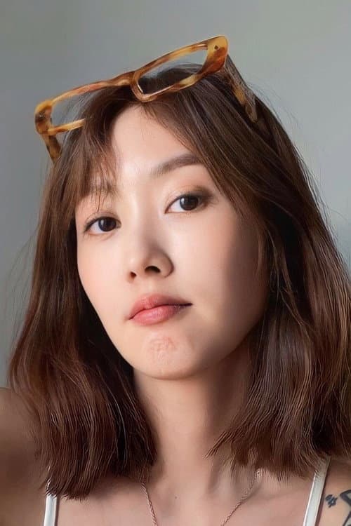Arikanta Mahapreukpong as Gab / Gudjung in Love Sick