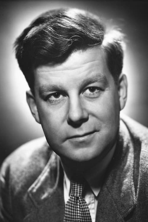 Richard Pearson as Mole in The Wind in the Willows