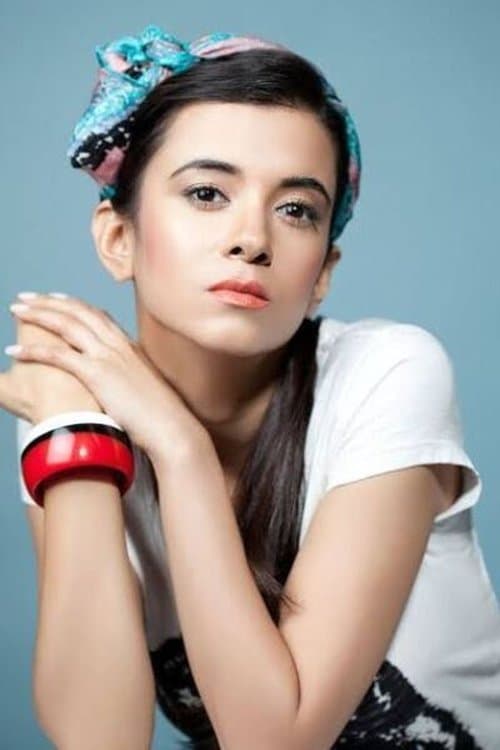 Saba Azad as Khushi in Bandar